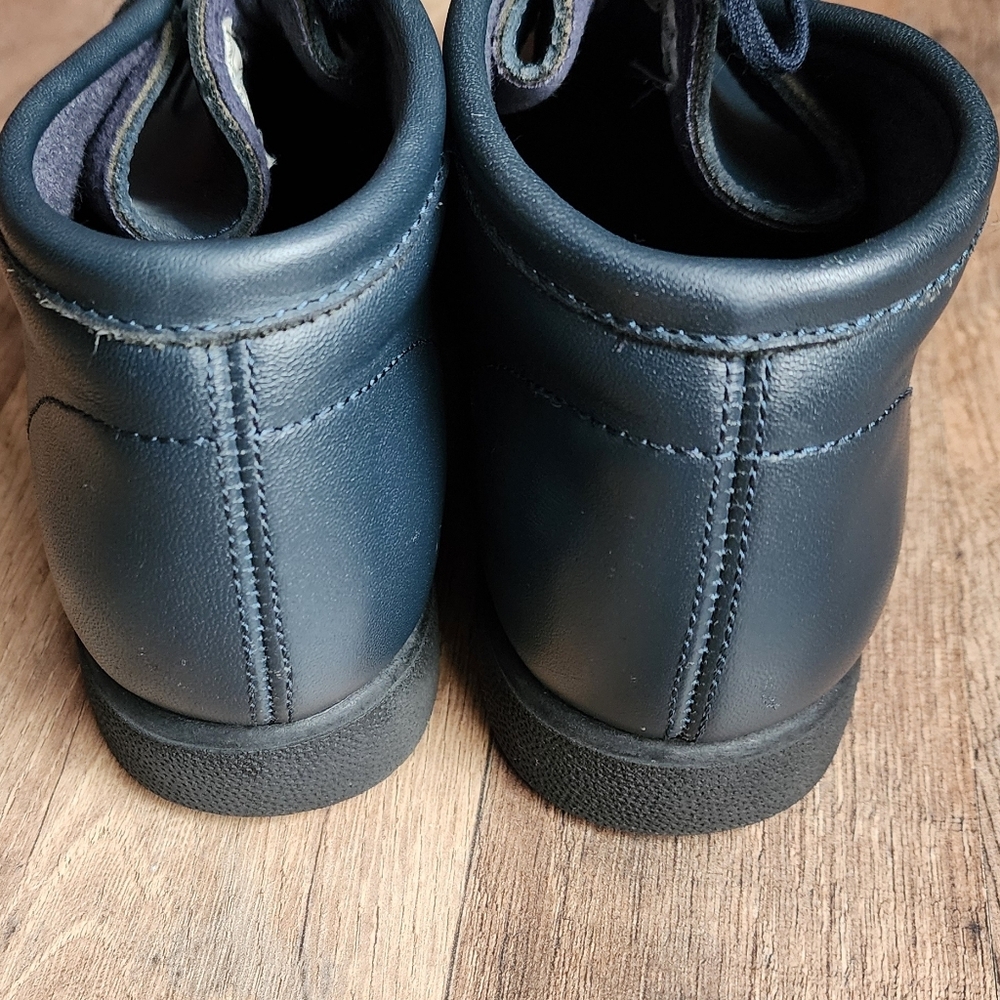 Hush Puppies Bridgeport Leather Moc Toe Chukka Boots Navy Lace Up Boys Size 4 - Picture 8 of 10